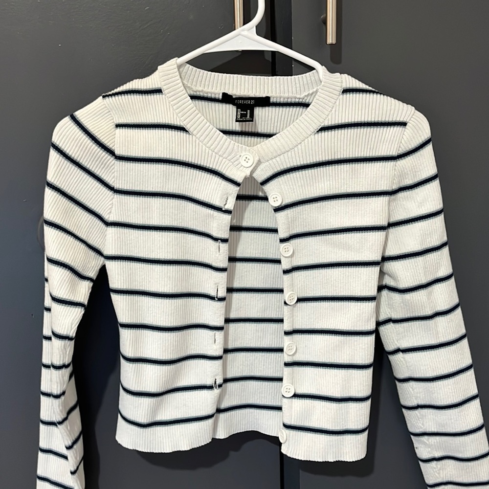 F21 Short Cardigan with Stripes Size M